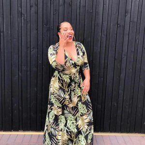 Meet your Posher, Ayana